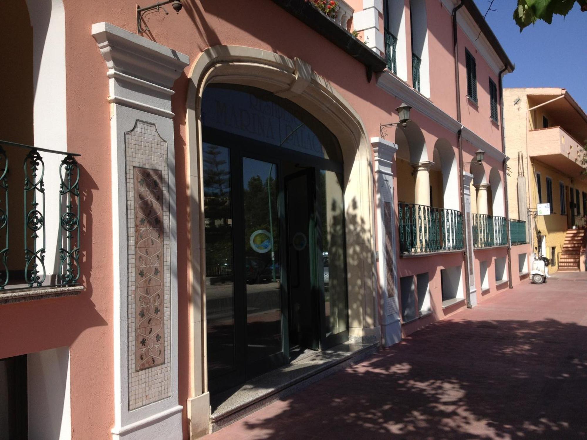 Residence Marina Palace オロゼーイ エクステリア 写真