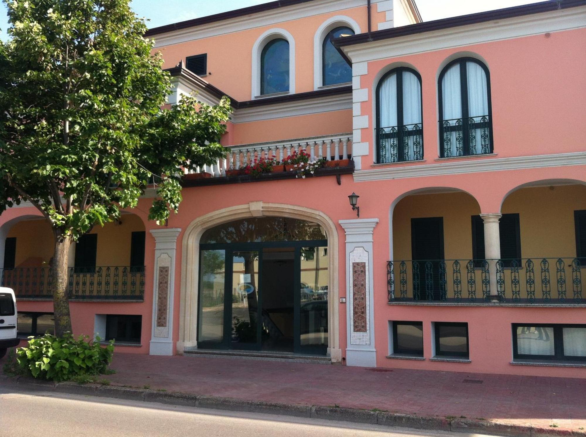 Residence Marina Palace オロゼーイ エクステリア 写真