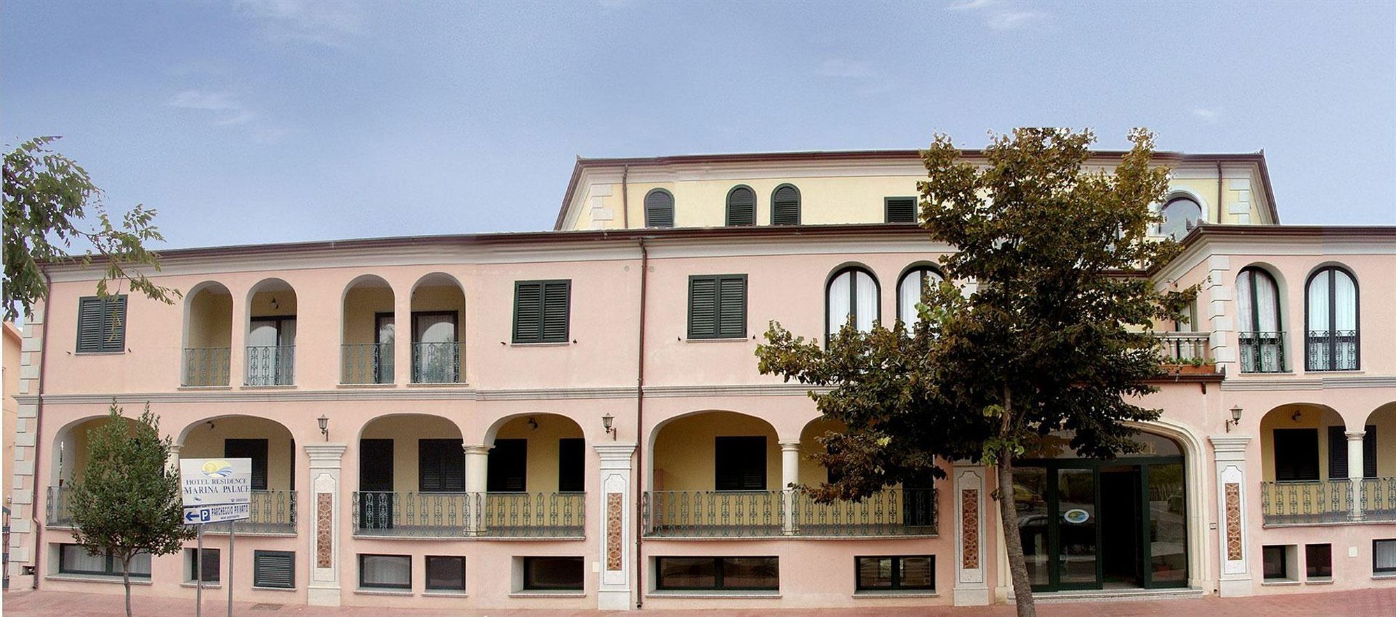Residence Marina Palace オロゼーイ エクステリア 写真